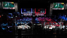 巅峰对决：TES与EDG、RNG对阵LNG，顶尖战队争夺世界赛入场券